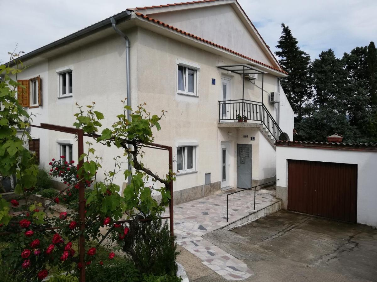Apartment Marija クルク エクステリア 写真